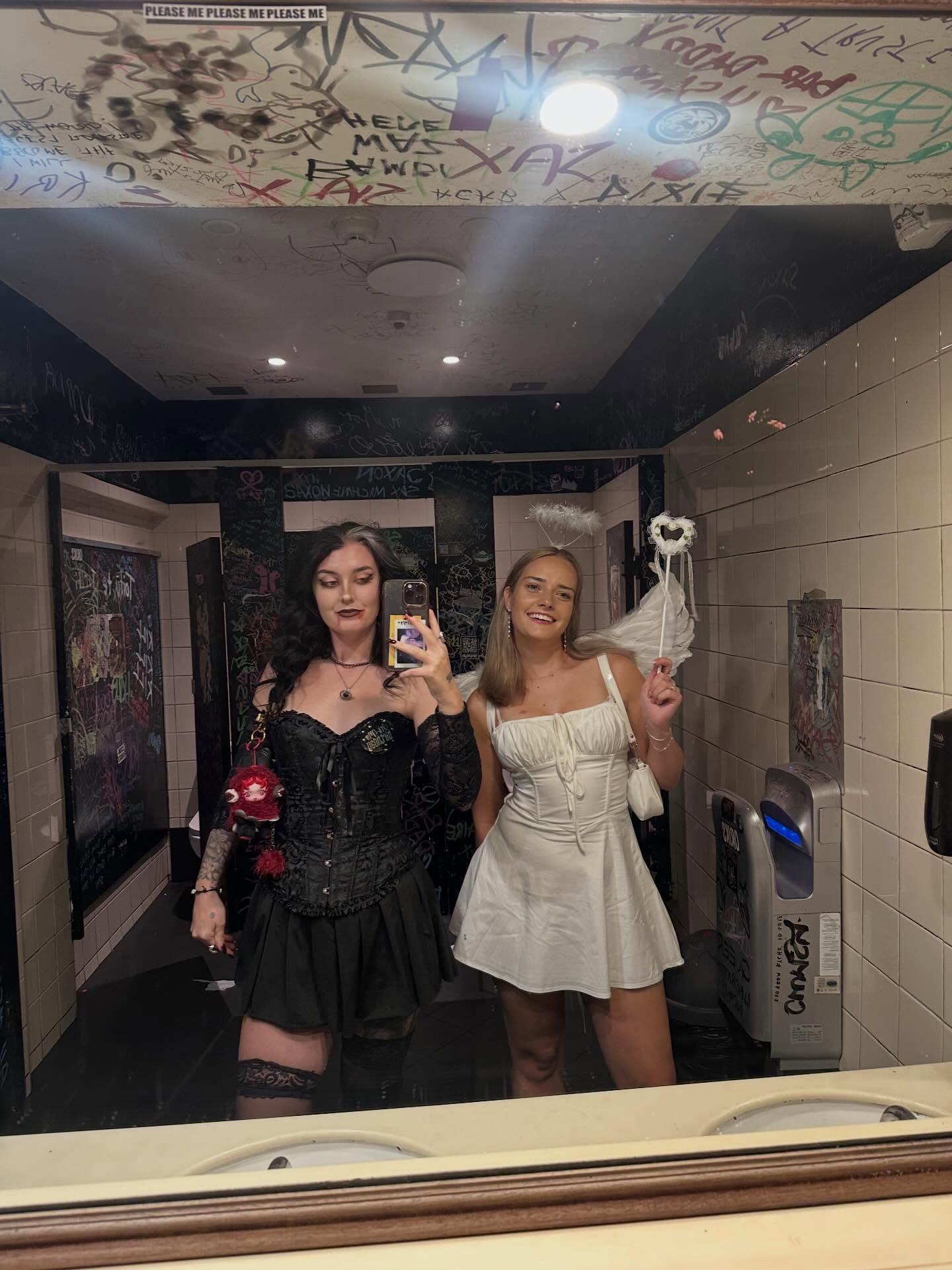 Kyrstin — photo 4